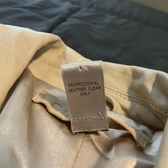 Women’s Cream Leather Jacket - Picture 8 of 9